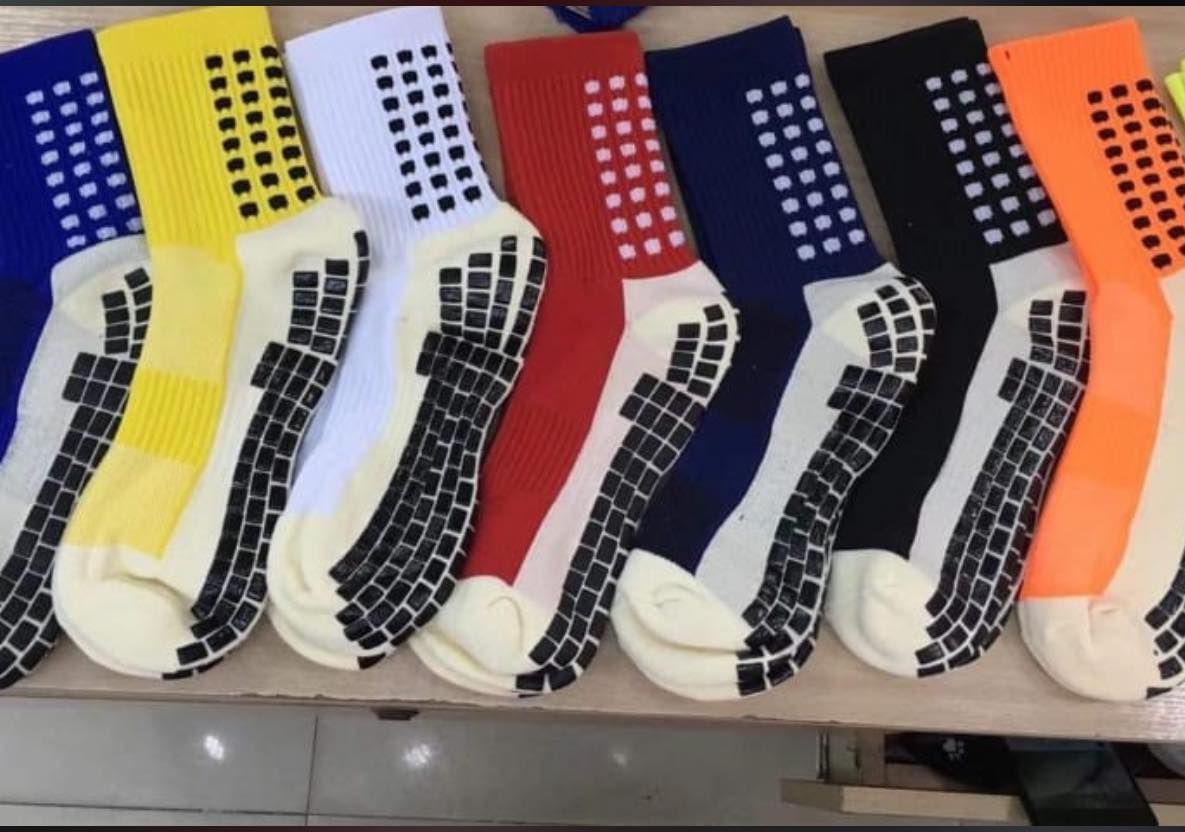 OUSITAID Football Grip Socks Cameroon - Image 2