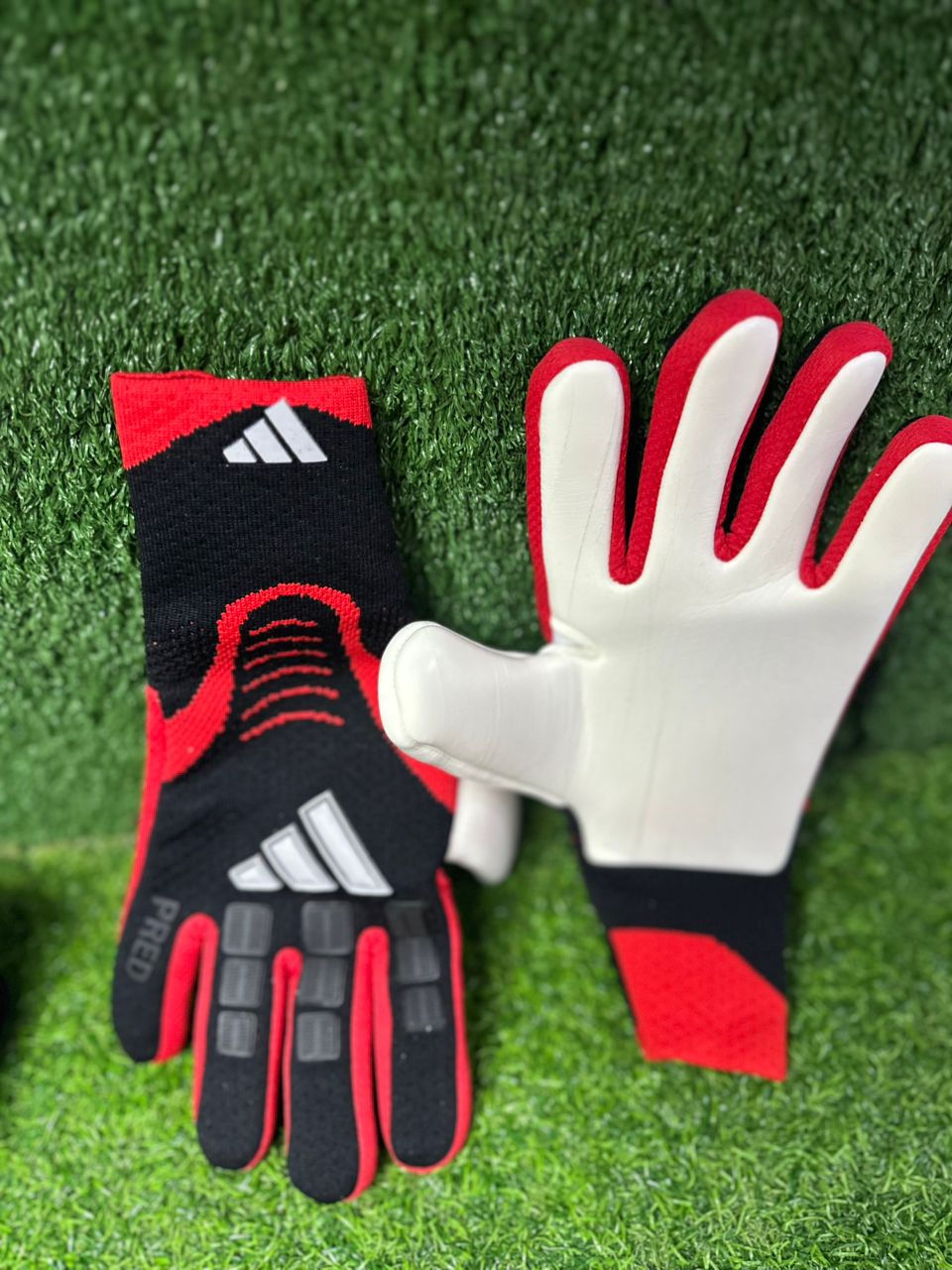 Adidas Predator GL Pro Goalkeeper Gloves Cameroon
