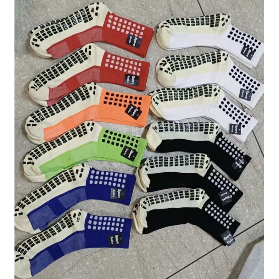 OUSITAID Football Grip Socks Cameroon - Image 3