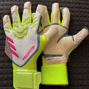Adidas Predator goalkeeper gloves Cameroon