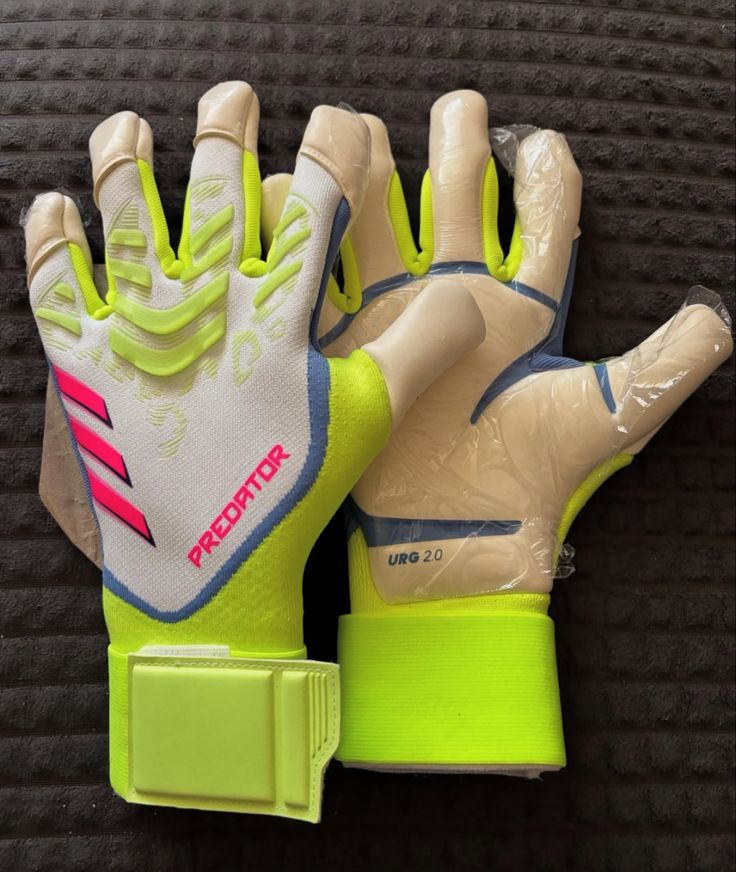 Adidas Predator goalkeeper gloves Cameroon