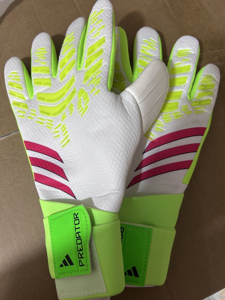 Adidas Predator goalkeeper gloves Cameroon